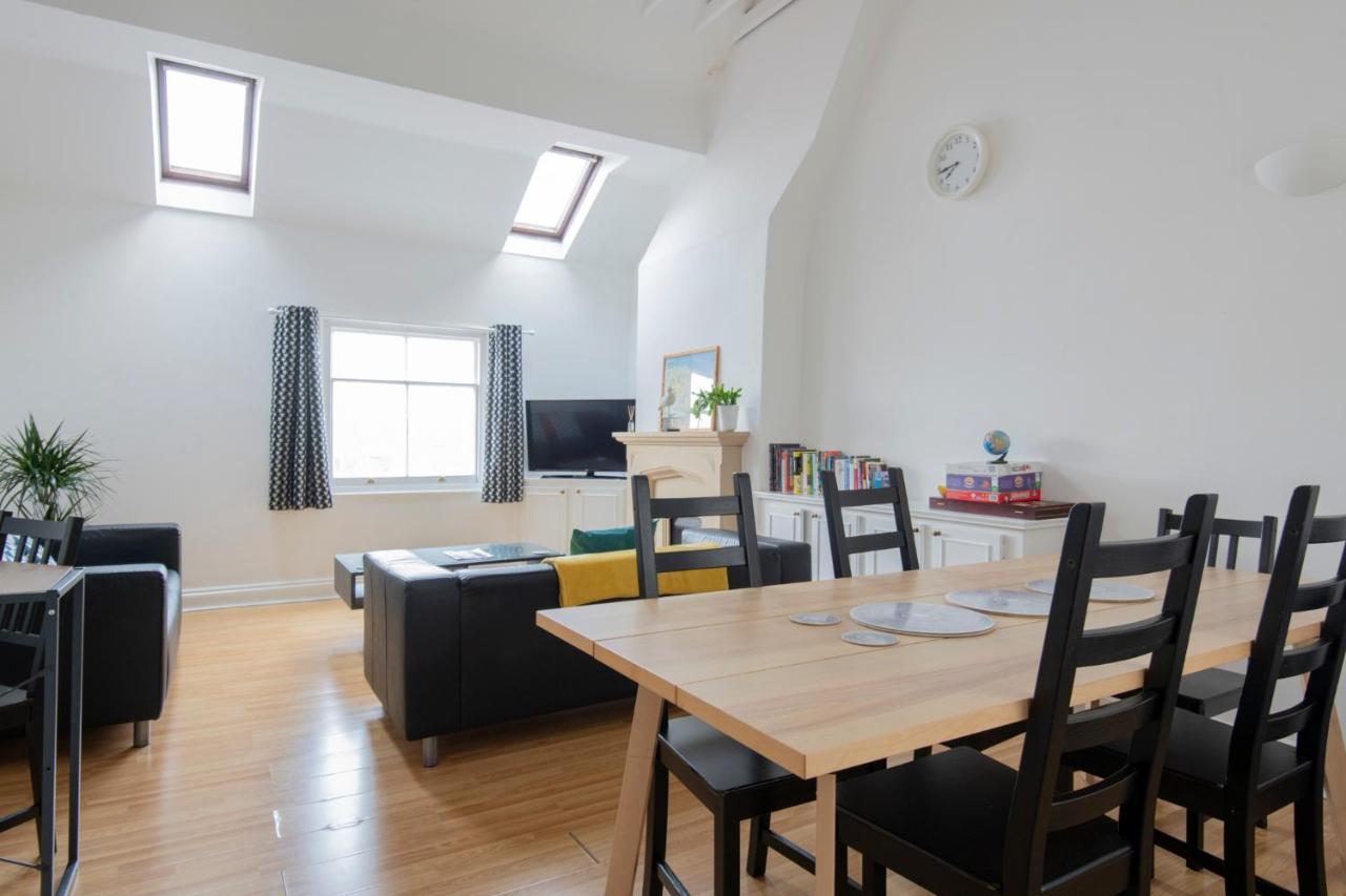 Fantastic 3 Bed Brighton House- Sleeps 6- Superfast Wifi And Garage Apartment Exterior foto