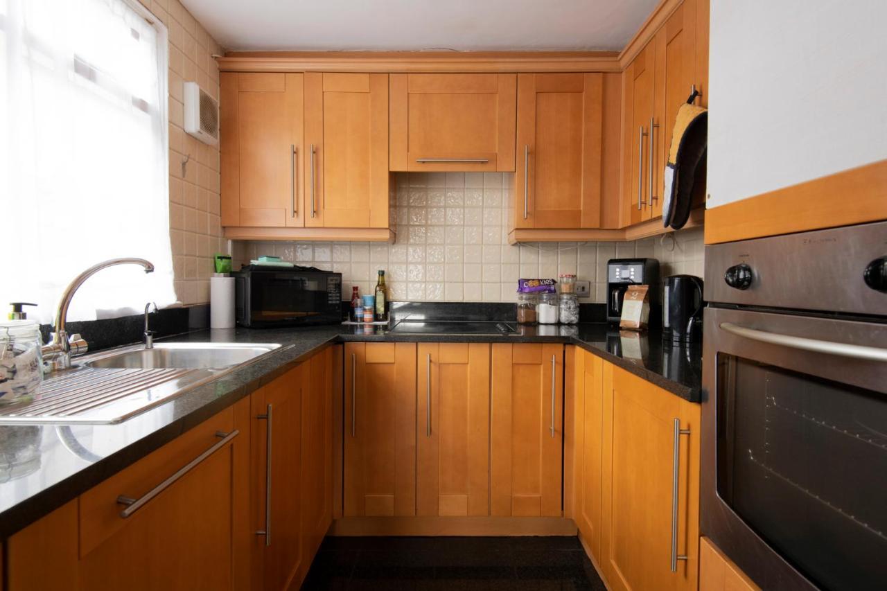 Fantastic 3 Bed Brighton House- Sleeps 6- Superfast Wifi And Garage Apartment Exterior foto